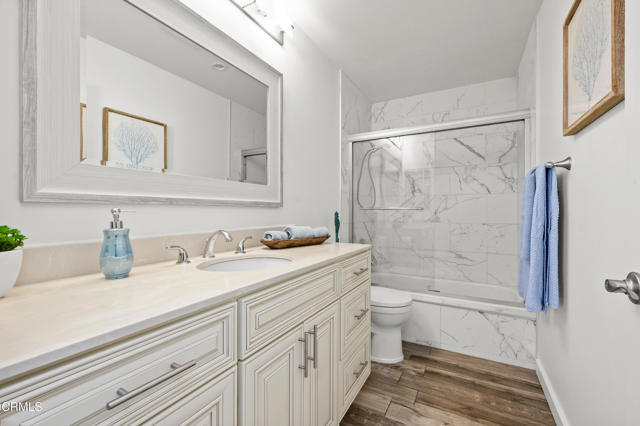 Building Photo - 4239 Vía Arbolada