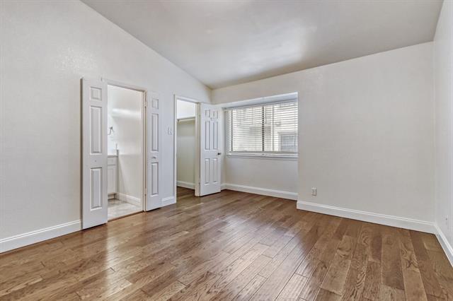 Building Photo - 8750 Park Ln