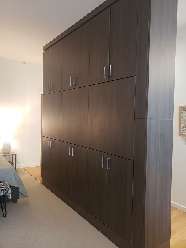 Building Photo - Furnished Condo in Overlook Neighborhood!