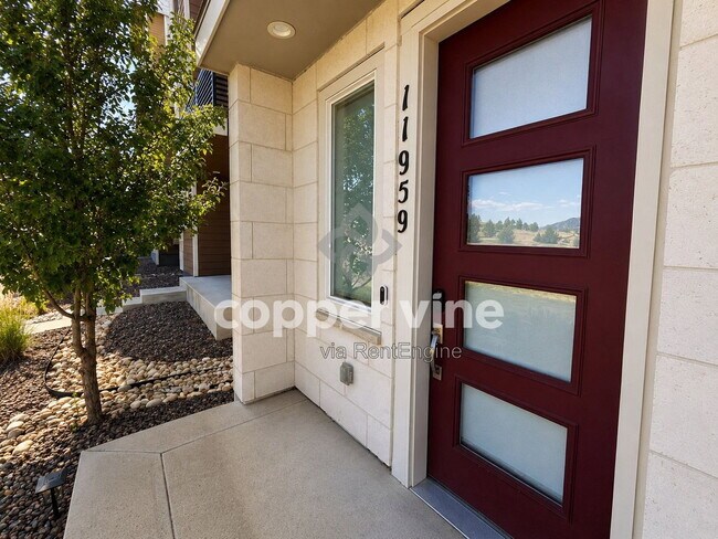 Building Photo - 11959 Mountview Ln