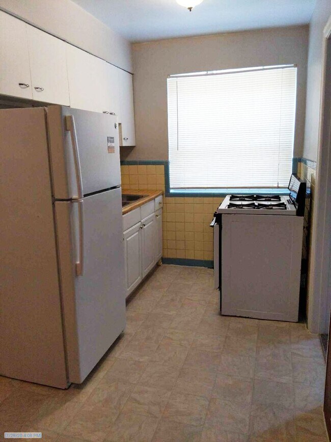 Building Photo - 3025 Clifton Ave