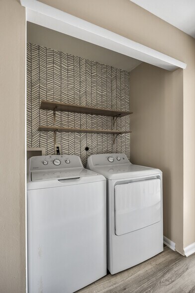 Building Photo - 49 Grant Ln