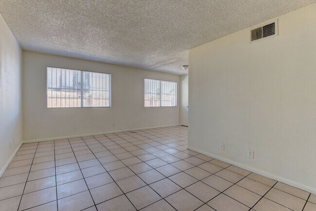 Building Photo - 3639 Kolendo Ct