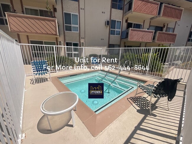 Building Photo - Condo - 1 Bedroom / 1 Bath - Long Beach