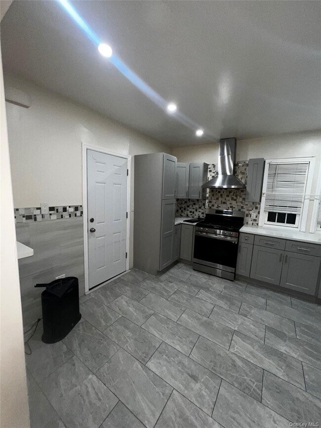 Building Photo - 349 Warwick Ave