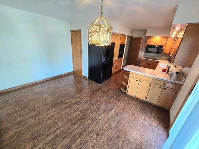 Building Photo - 1133 N Howard Ave