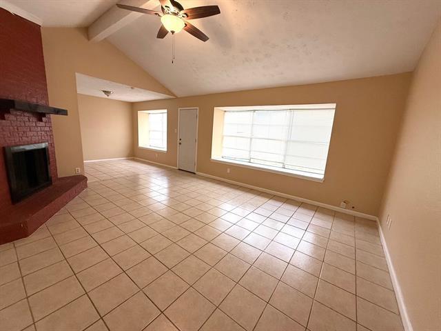 Building Photo - 2705 Tanglewood Dr