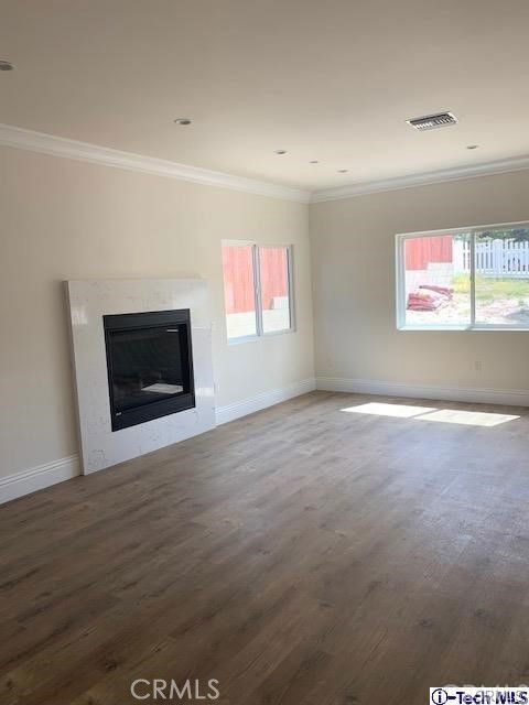 Building Photo - 10303 Pinyon Ave