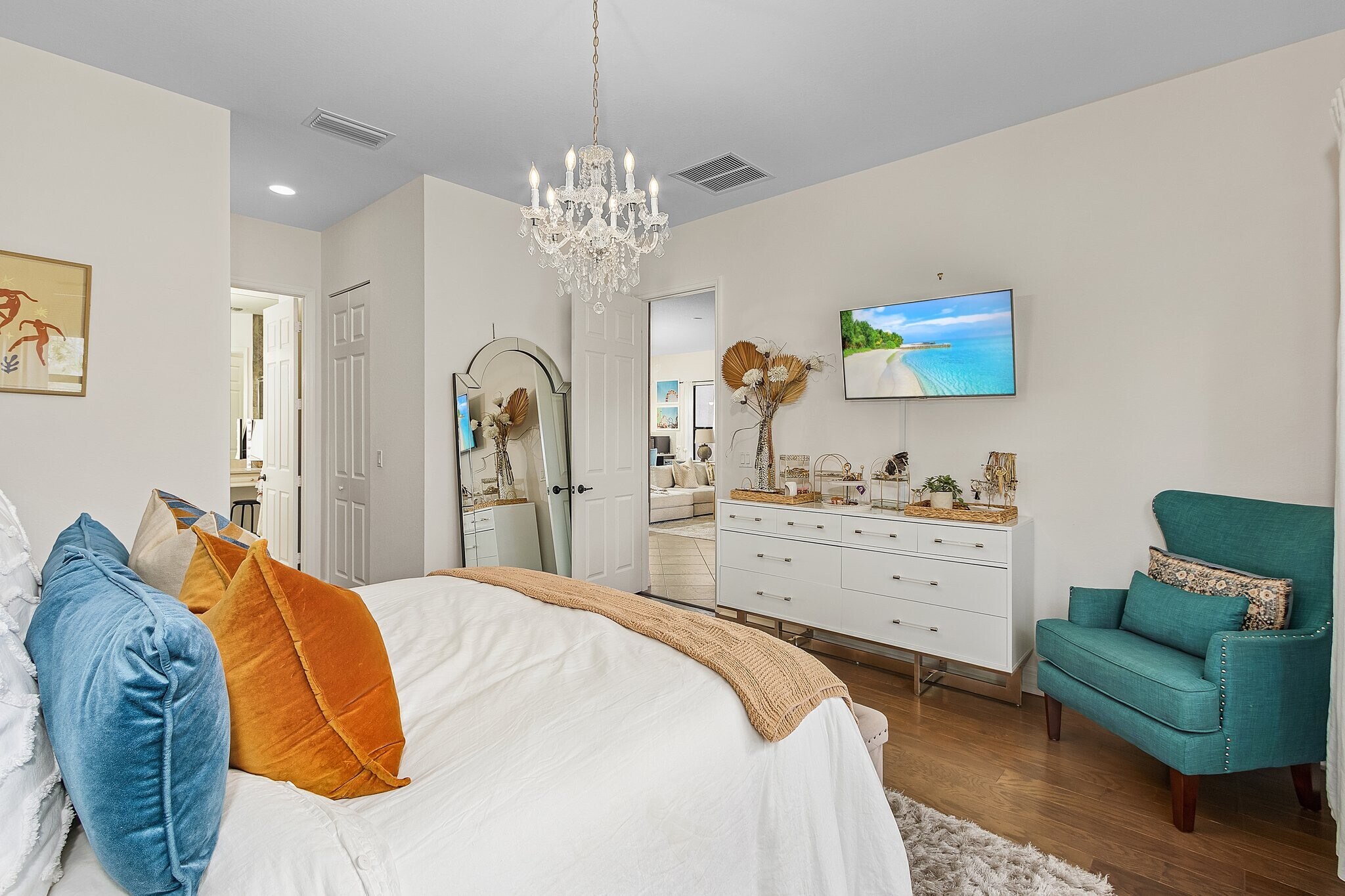 Building Photo - 3063 Hudson Ter