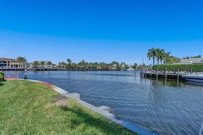 Building Photo - 180 Isle of Venice Dr