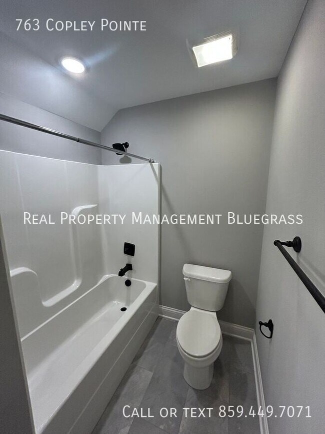 Building Photo - 763 Copley Pointe Dr