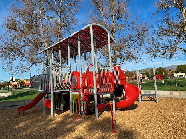 Building Photo - 343 S Steckel Dr
