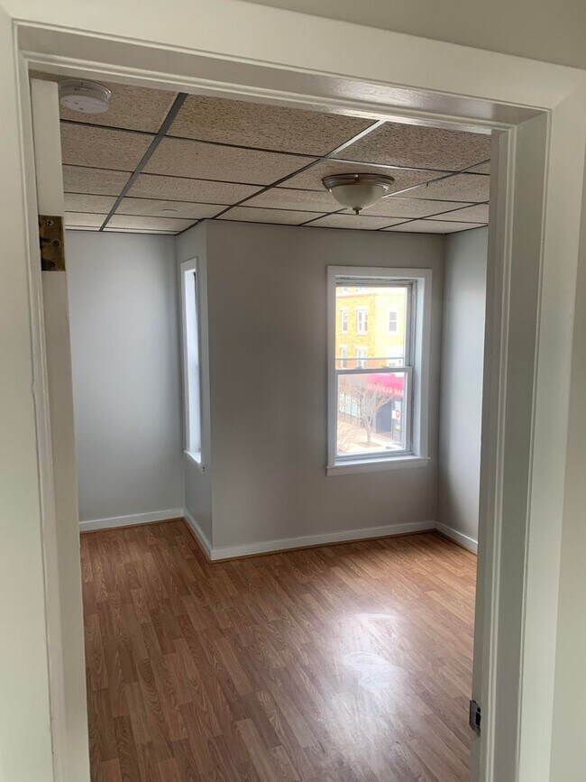 Building Photo - 50 Millbury St