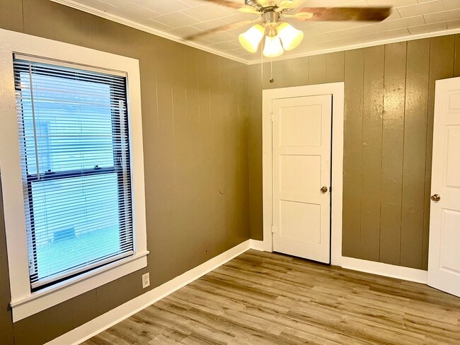 Building Photo - Bossier City - 3 bed 1 Bath