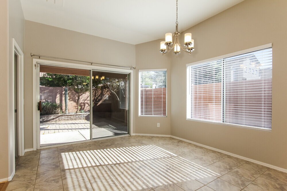 Building Photo - 2125 E Danbury Rd