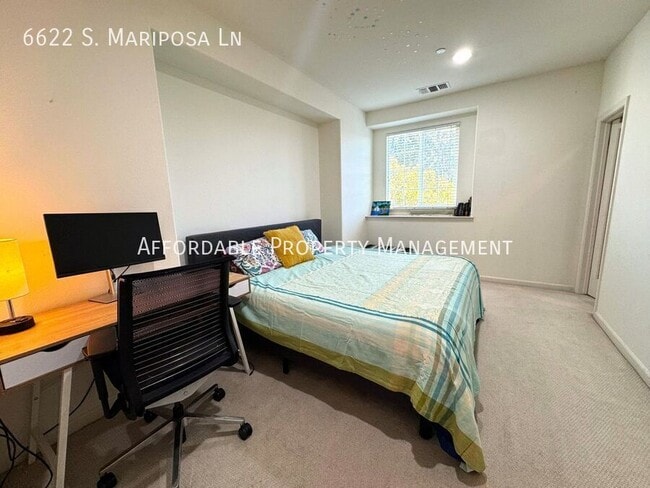 Building Photo - 6622 S Mariposa Ln