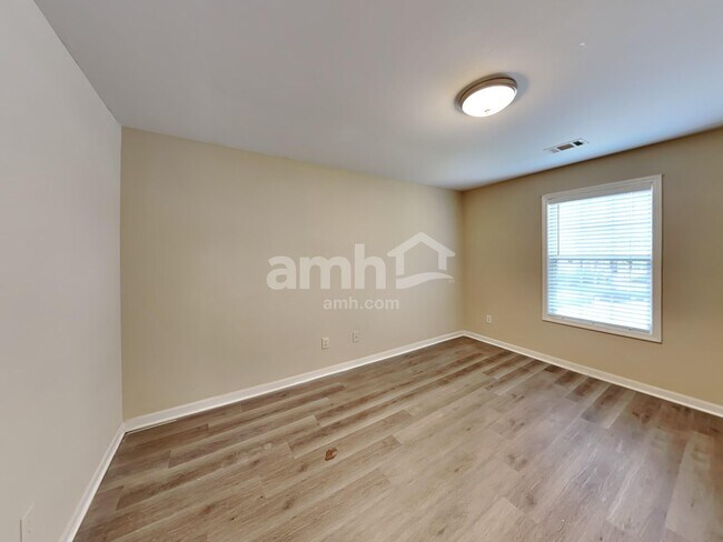 Building Photo - 31 Trayton Way