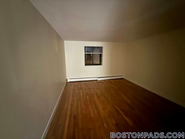 Building Photo - 66 Homer Ave