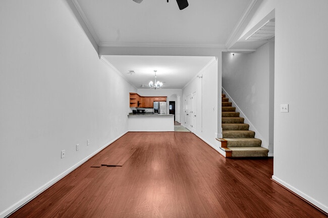 Building Photo - 1017 Ashwood Dr