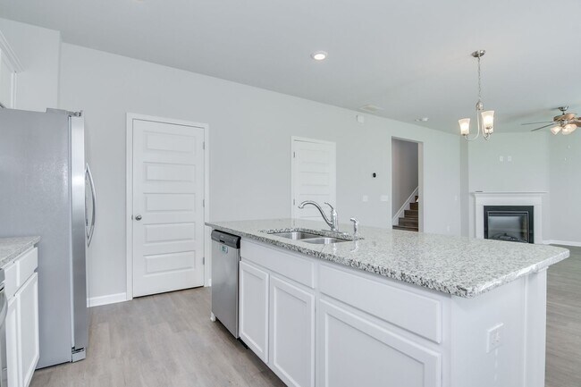 Building Photo - 4 Bedroom Minutes from Fort Eisenhower!