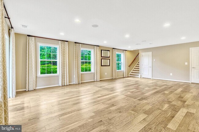 Building Photo - 21491 Willow Breeze Sq