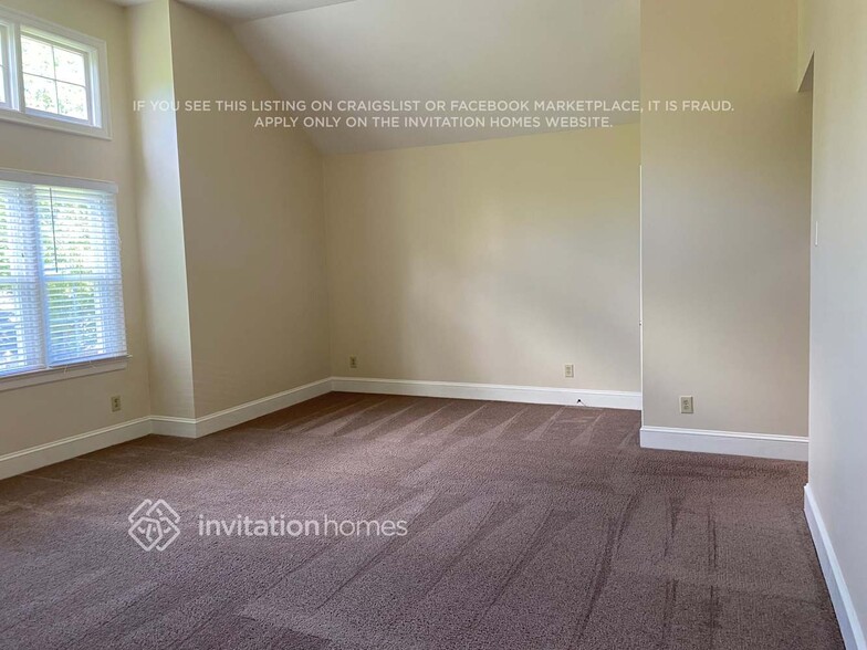 Building Photo - 9220 Tillot Dr