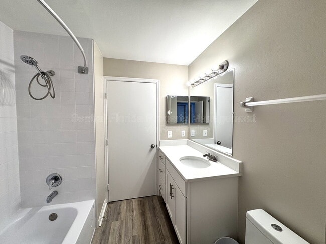 Building Photo - 7305 Marseille Cir