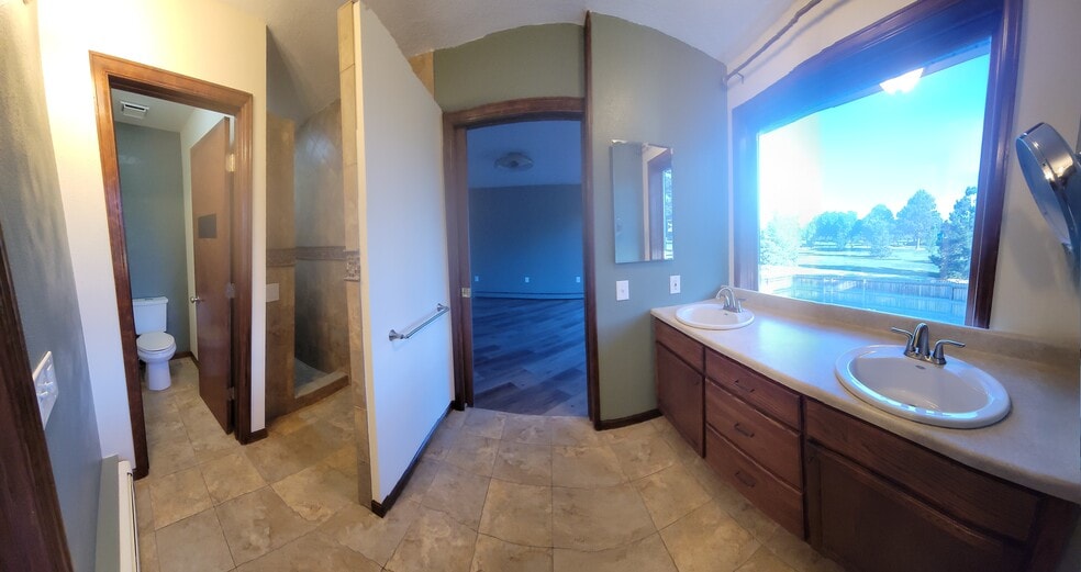 Toilet Area - Bathroom Area - Bathroom sinks - Main Bedroom - 6290 Wolff St