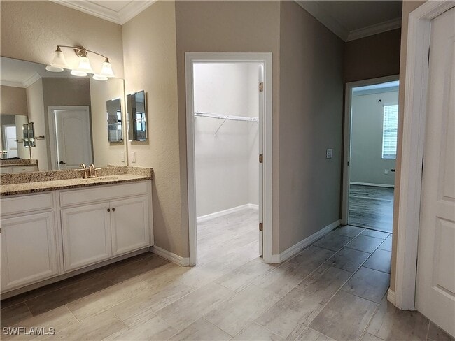 Building Photo - 11884 Hickory Estate Cir