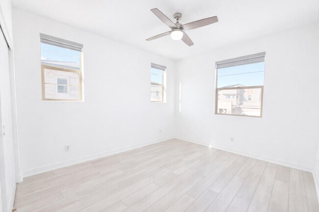 Building Photo - 35770 McCarthy St