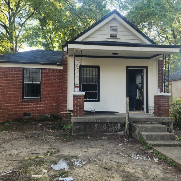 Building Photo - 791 Hanley St