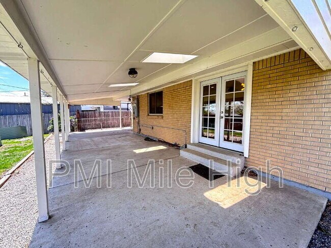 Building Photo - 6020 Kline St