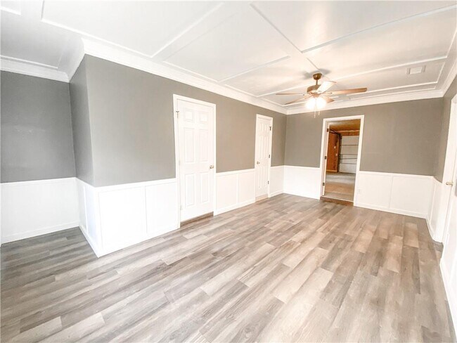 Building Photo - 7206 Tangerine Ave