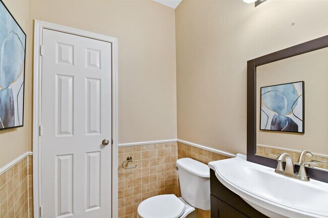 Building Photo - Beautifully Updated Home in Sugar Land’s S...
