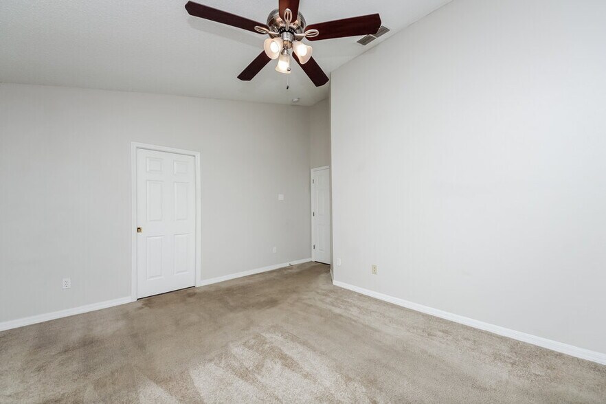 Building Photo - 2511 Shelby Cir