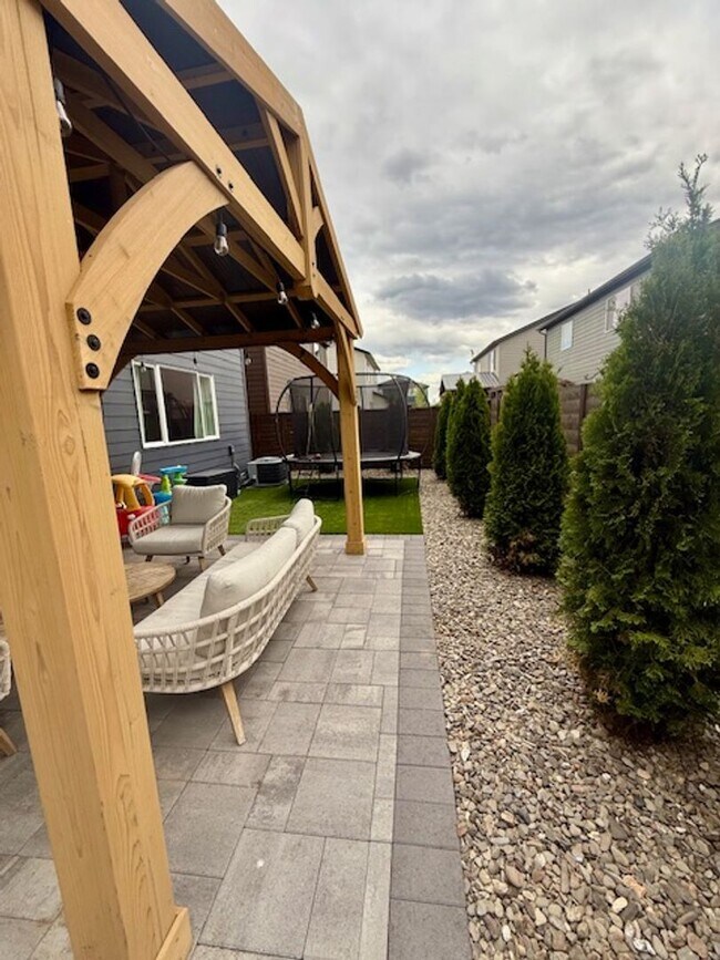 Building Photo - Spacious 4-Bedroom D.R. Horton Home – Grea...