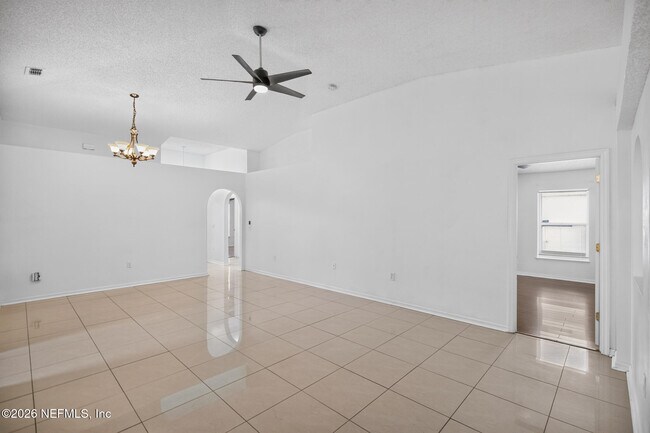 Building Photo - 11130 Bugatti Ct