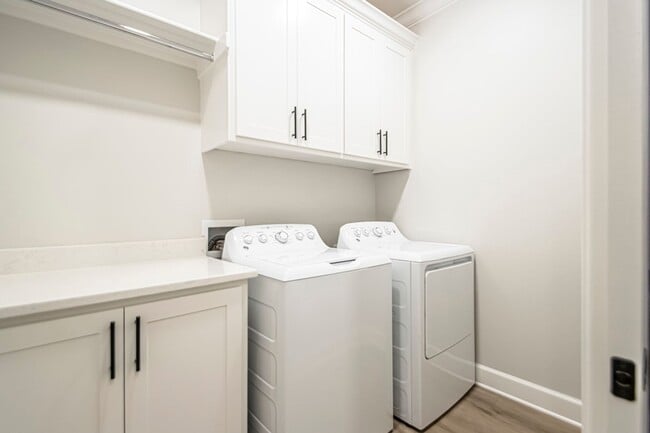 Building Photo - 306 Kanis Ridge Dr
