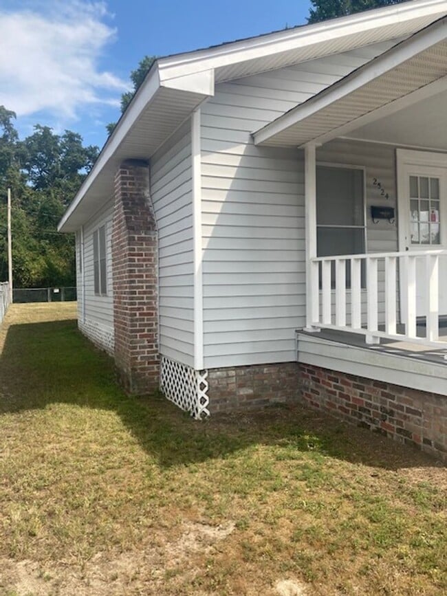 Building Photo - Gulfport 2 Bedroom