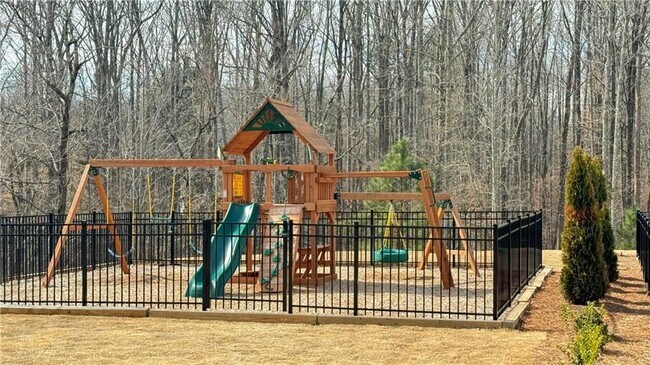 Building Photo - 128 Cedar Ln