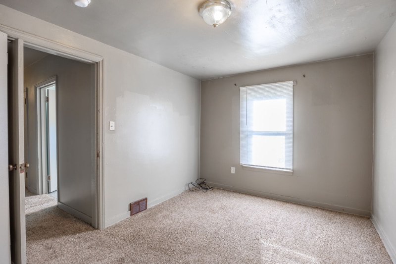 Building Photo - 308 Menoher Wy