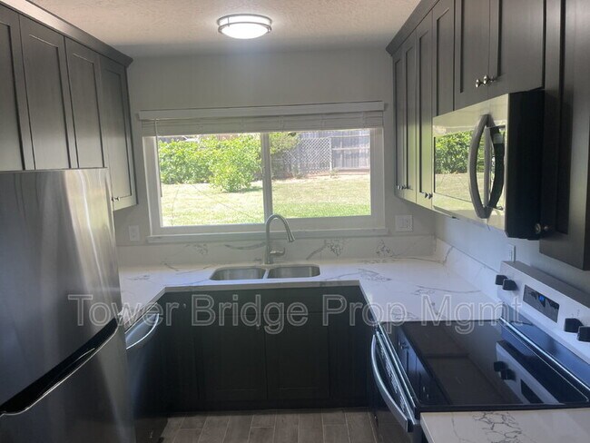 Building Photo - 8255 Oahu Dr