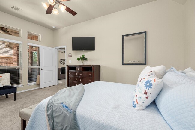 Building Photo - 19122 Panther Cave Ct