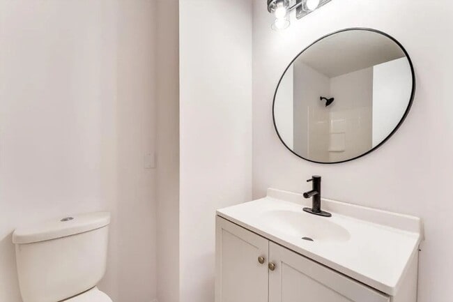 Building Photo - 2920 W Hadden St