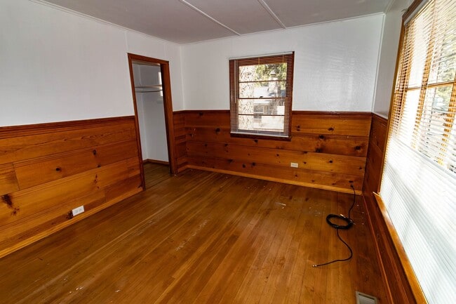Building Photo - Cozy 3 Bedroom Home in Big Bear Lake