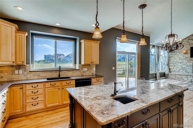 Building Photo - "Spacious 5-Bed Haven in Parker, CO - 2.5 Baths & 2,799 Sq Ft of Comfort!"