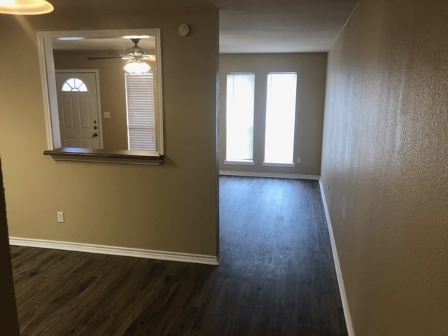 Building Photo - 1012 N Brents Ave