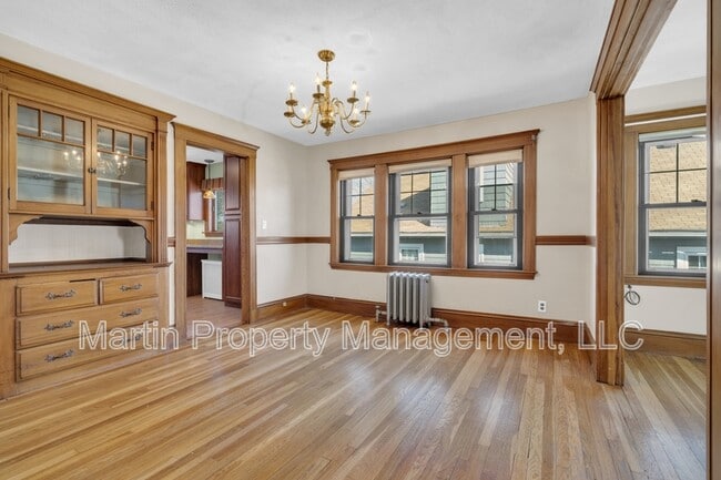 Building Photo - 13 Bridgham Ave