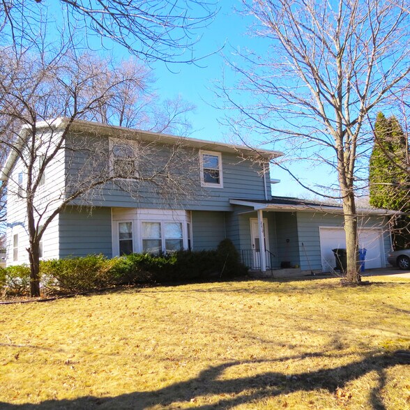 Primary Photo - 2010 Harley Dr
