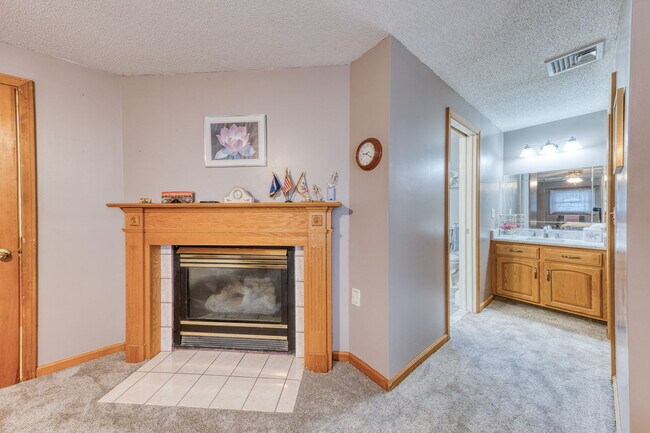 Building Photo - 51 Devaux Rd